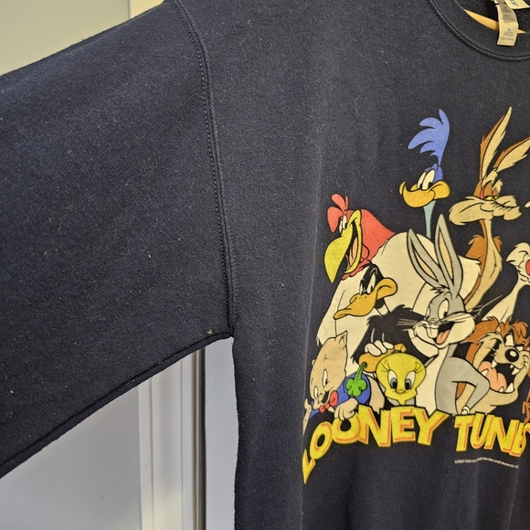 Vintage Warner Bros. Navy Blue Men's Sweater - Picture 6 of 8